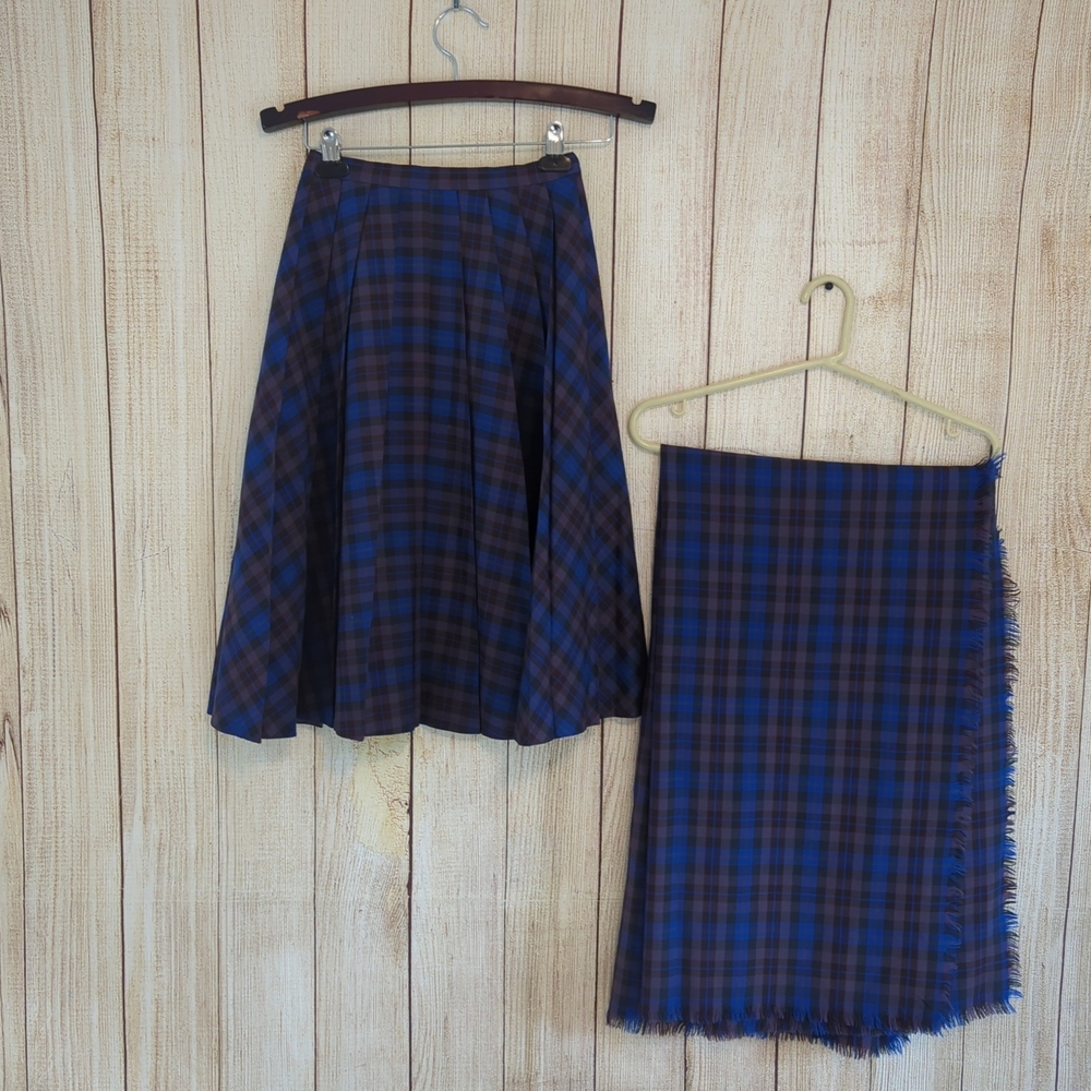 Miss Pendleton Vintage 70s Purple, plum & blue pleated midi shirt & Shawl Shawl